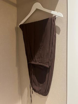 Pantalón Zara fluido bombacho marrón