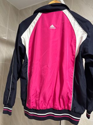 Chaqueta deportiva Adidas azul y rosa Talla L