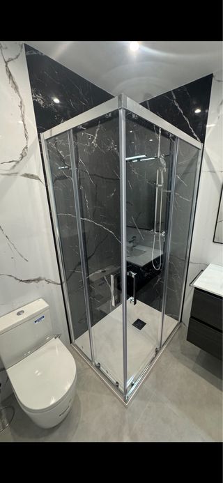 Mamparas Baño 
Montador Profesional
