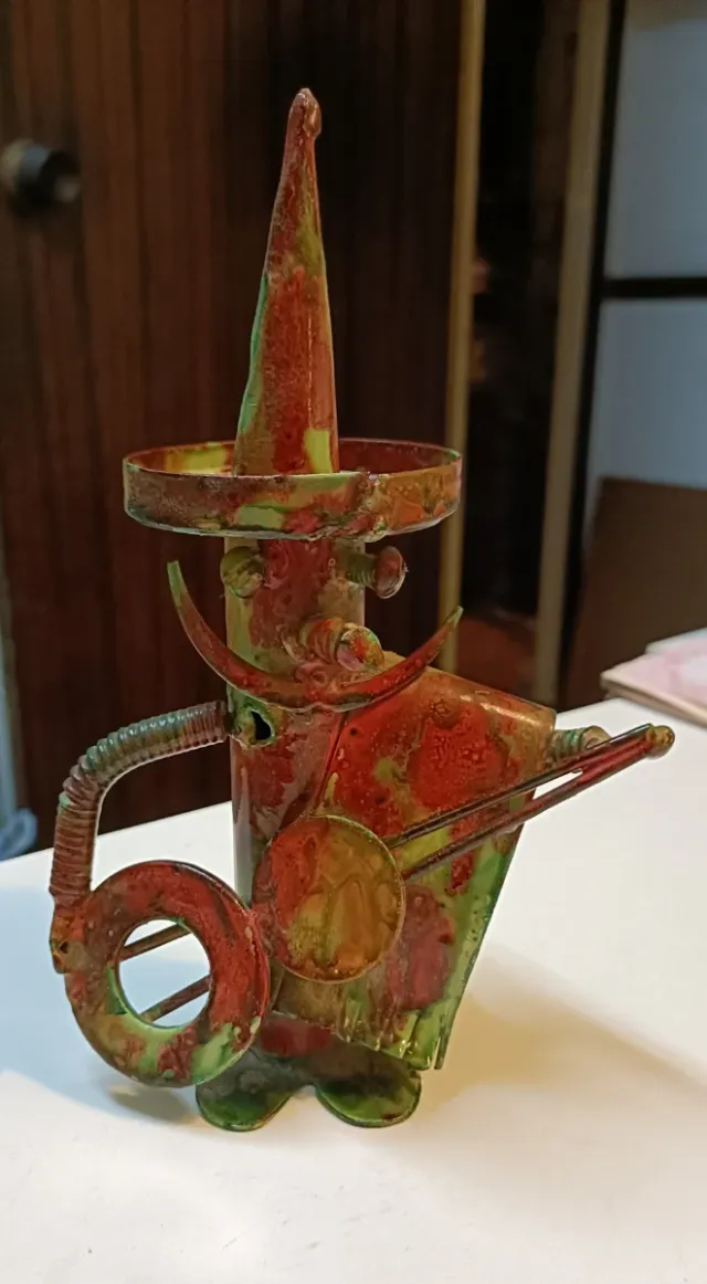 Mariachi de metal figura artística