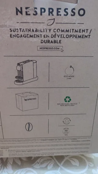 Cafetera Nespresso Citiz Platinum C140 Titan nueva