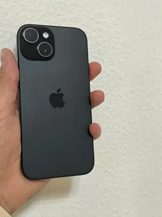 iPhone 15 
