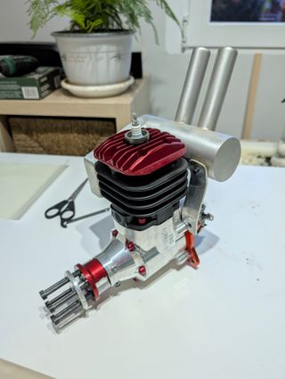 Motor EVO 80TT y escape BCM a estrenar