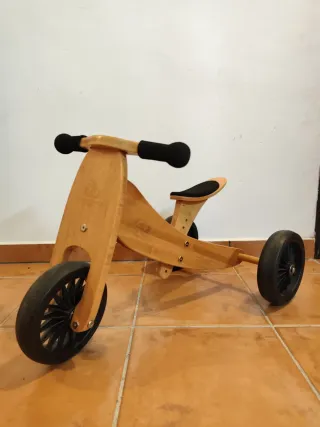 Triciclo infantil de madera