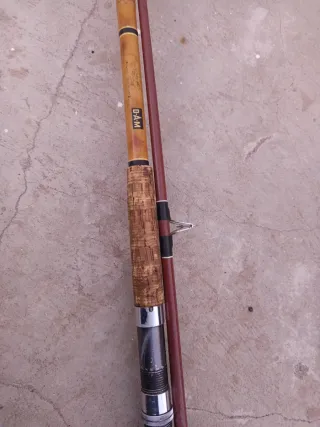 Caña de pescar de bambú