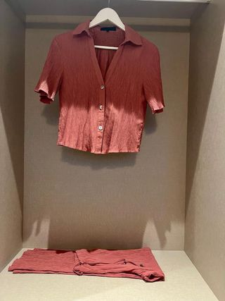 Conjunto Top Corto y Pantalón Ancho Rosa