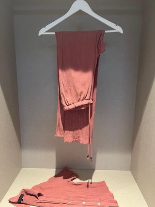 Conjunto Top Corto y Pantalón Ancho Rosa