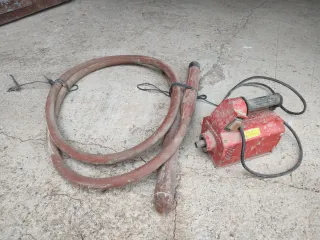Vibrador de hormigón con manguera