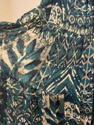 Blusa ZARA multicolor y falda 