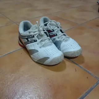 Zapatillas Babolat Blancas y Rojas