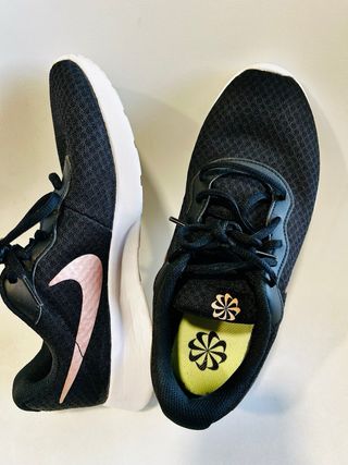 Nike Tanjun Mujer Talla 40 ed Copper