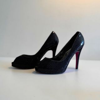 Tacones negros lentejuelas punta abierta
