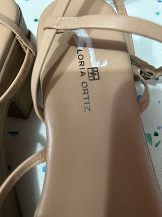 Sandalias Gloria Ortiz Beige