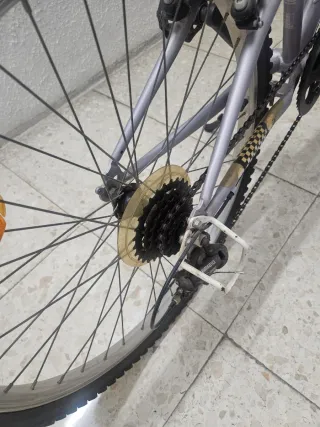 Bicicleta infantil Btwin morada