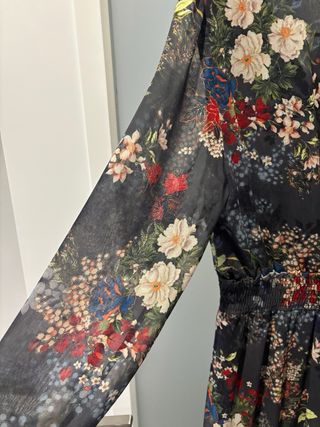 PRECIOSO VESTIDO A ESTRENAR