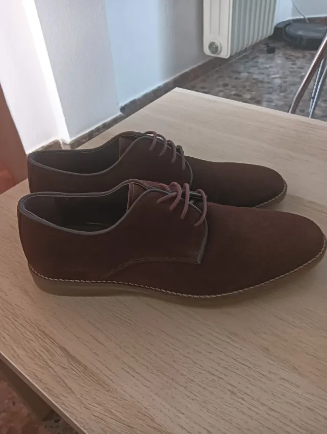 Zapatos de ante para hombre.pastora soler