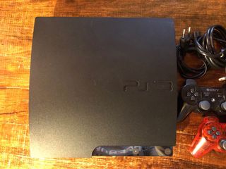 Consola PS3 Slim 320GB + 2 Mandos