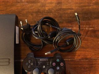 Consola PS3 Slim 320GB + 2 Mandos