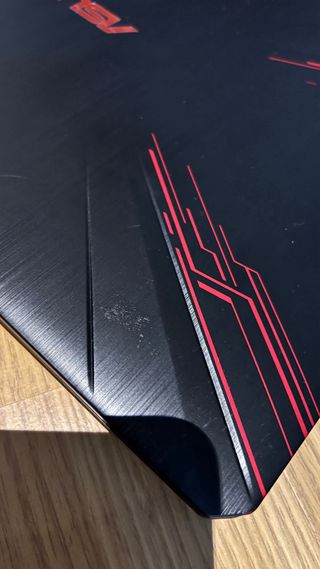 Portátil Asus TUF FX504G i5 GTX 1050 Ti