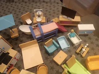 Casa de muñecas de madera