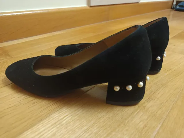 Zapatos tacón ante negro perlas talla 38