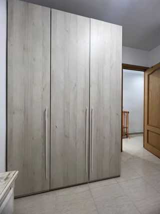 Armario de madera 3 puertas