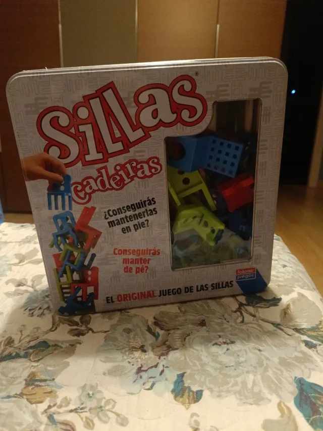 Juego de mesa Sillas