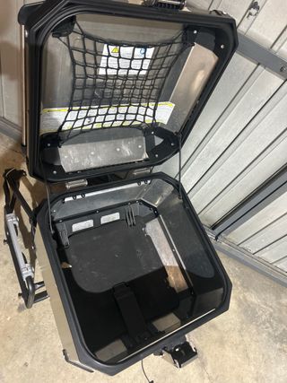 Maleta + soportes  Givi Aluminio Trekker Outback