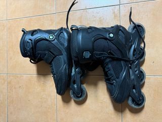 Patines en línea negros talla 42