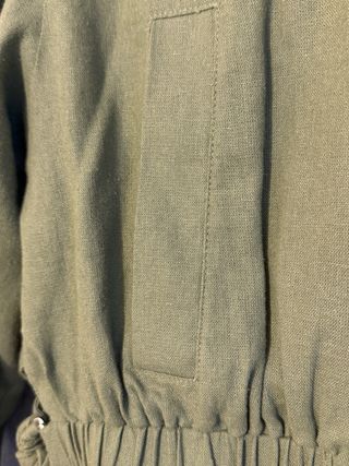 Chaqueta Zara verde oliva bomber