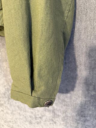 Chaqueta Zara verde oliva bomber