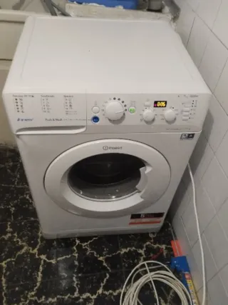 Lavadora Indesit casi nueva