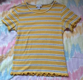 Camiseta de rayas amarillas Primark Talla 11/12