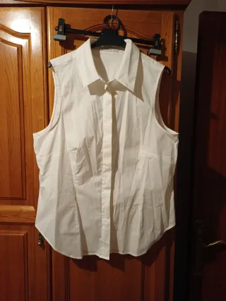 Camisa blanca sin mangas