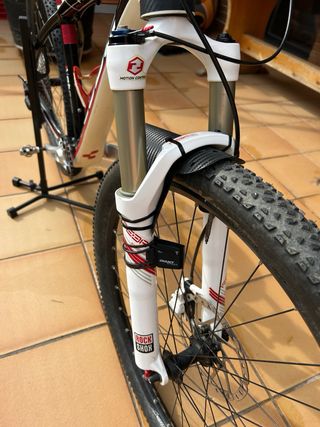 Bicicleta Cube 27.5 Carbono Talla S 