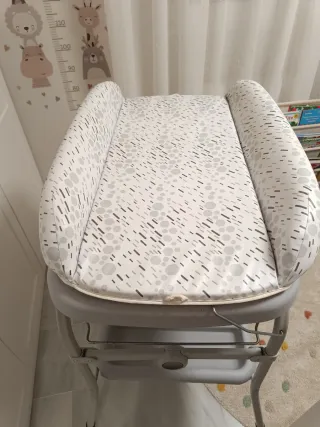 Bañera Cambiador Bebé Chicco (valorada en 159 €)