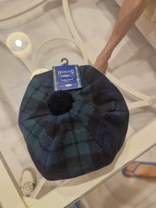 Gorra escocesa de lana Highland
