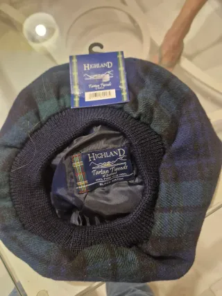 Gorra escocesa de lana Highland