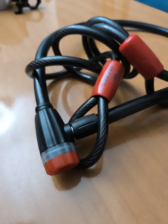 Candado de cable para bicicleta