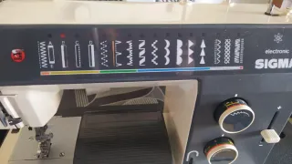Máquina de coser electrónica SIGMA