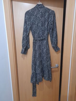 Vestido cruzado estampado manga larga. 1 puesta