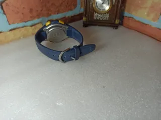 Reloj Formula Azul y Amarillo