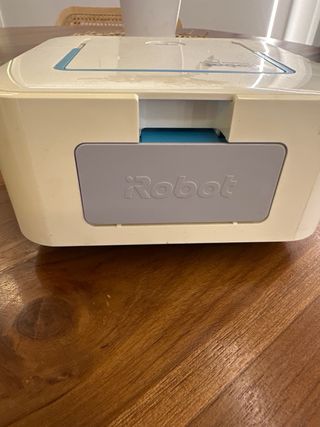 Robot friegasuelos Braava Jet + 2 mopas gratis