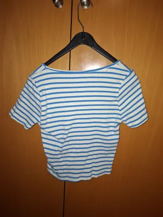 Top INSIDE rayas azul y blanco talla M