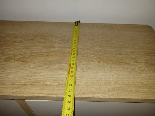 Zapatero blanco y madera. 