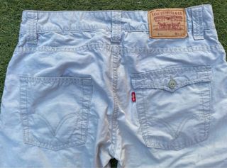 Pantalón Levi's 512 Beige