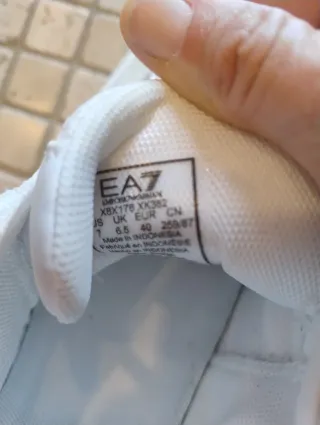 Zapatillas Emporio Armani Blancas
Sin estrenar