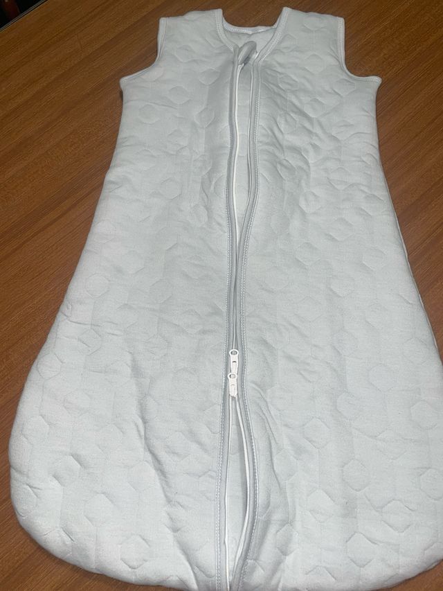 Saco de dormir para bebé NOVO (0-6 meses)