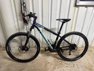 Bicicleta MTB Haibike 27.5 modelo de chica. 