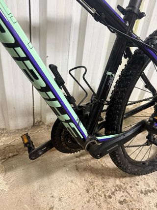 Bicicleta MTB Haibike 27.5 modelo de chica. 